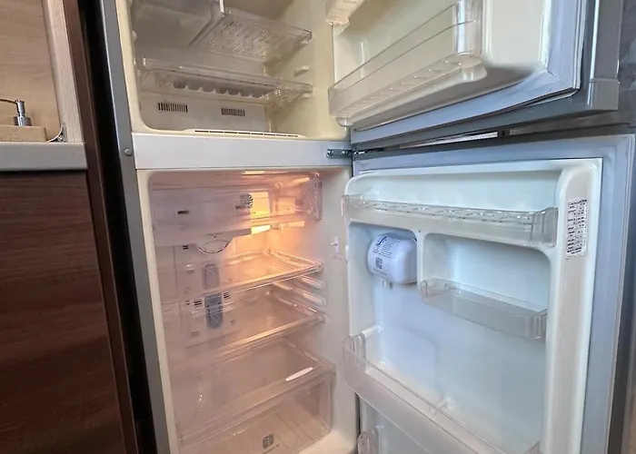 Host2u Belvedere - In - Out - Free Parking