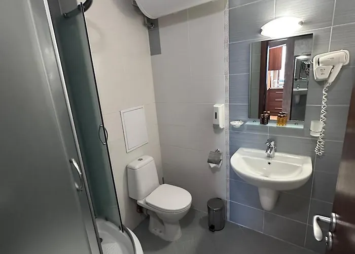 Host2u Belvedere - In - Out - Free Parking